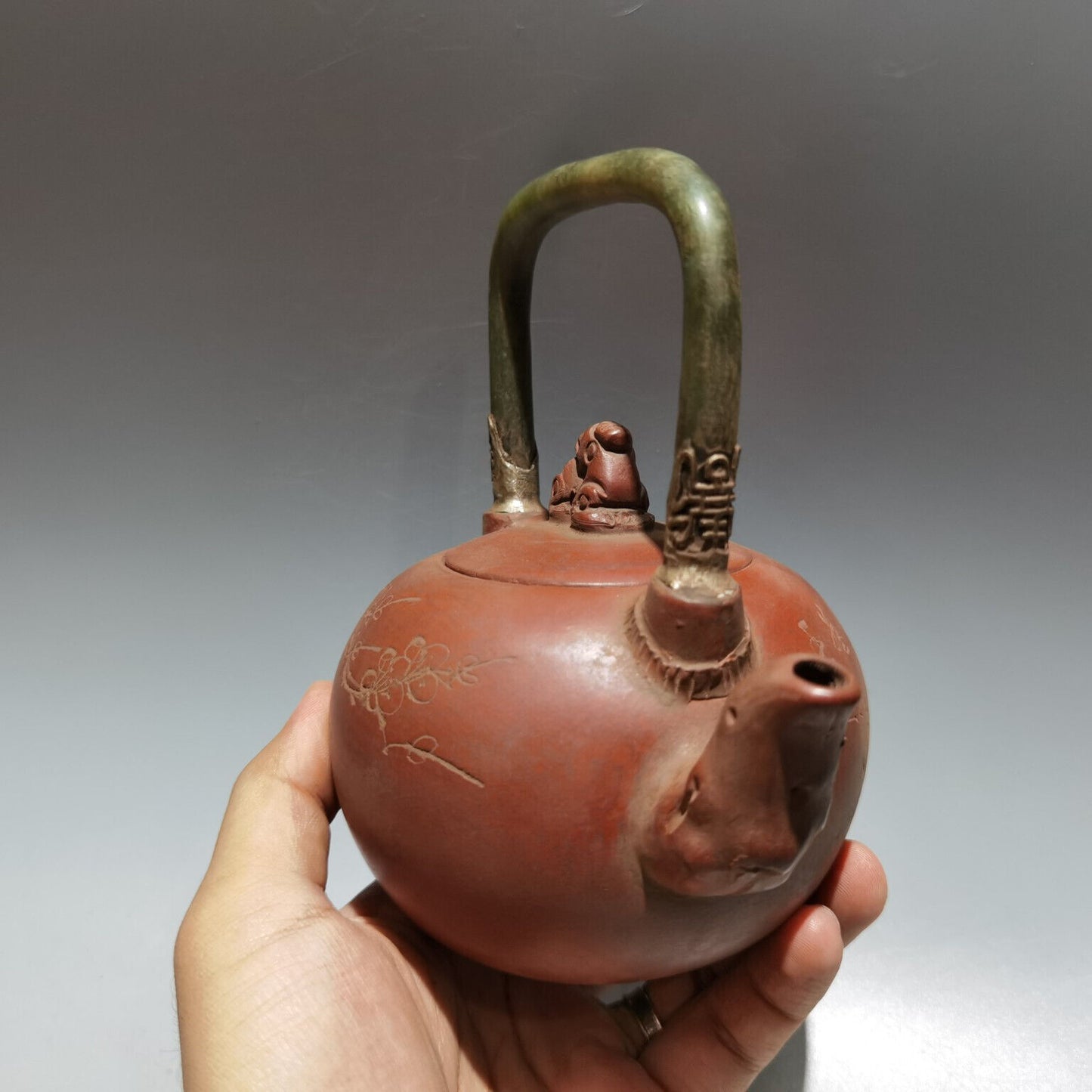 Chinese Yixing Zisha Clay Handmade Exquisite Teapot（镶玉提梁壶 底款：杨彭年）