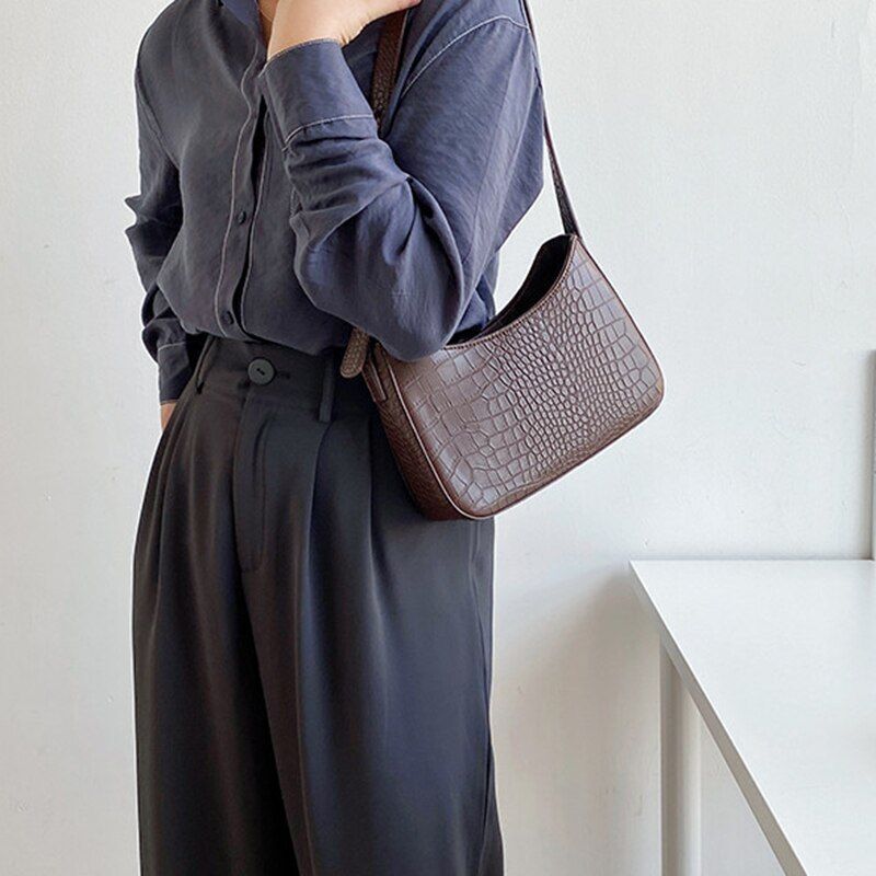Women Leather Underarm Bag Zipper Casual Traveling Handbag 24*16*17CM/24*14*7 CM
