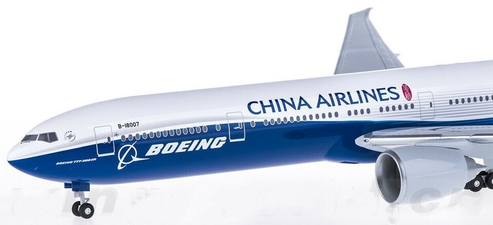 1:200 37CM Hogan CHINA AIRLINES B777-300ER Passenger Airplane ABS Plastic Model