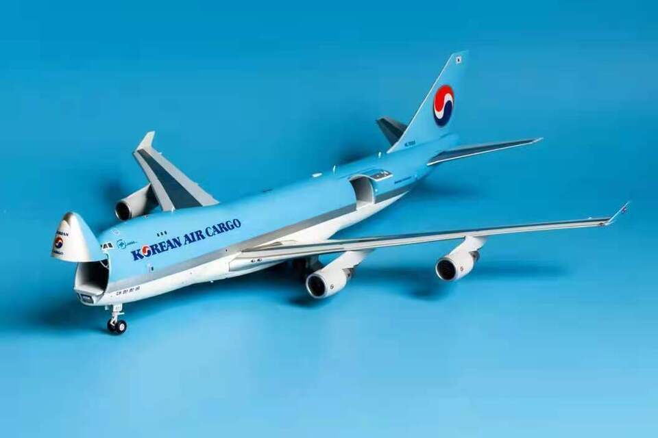 1:200 35CM GeminiJets KOREAN AIR BOEING 747-400 Passenger Airplane Diecast Model