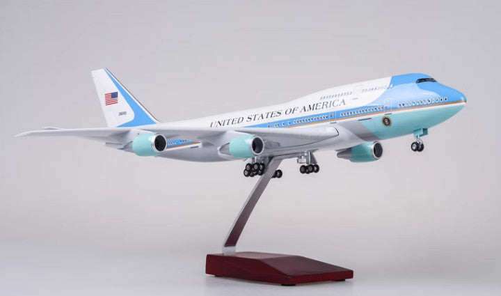 47CM 1:150 UNITED STATES OF AMERICA BOEING 747 Plane Landing gears Resin Model