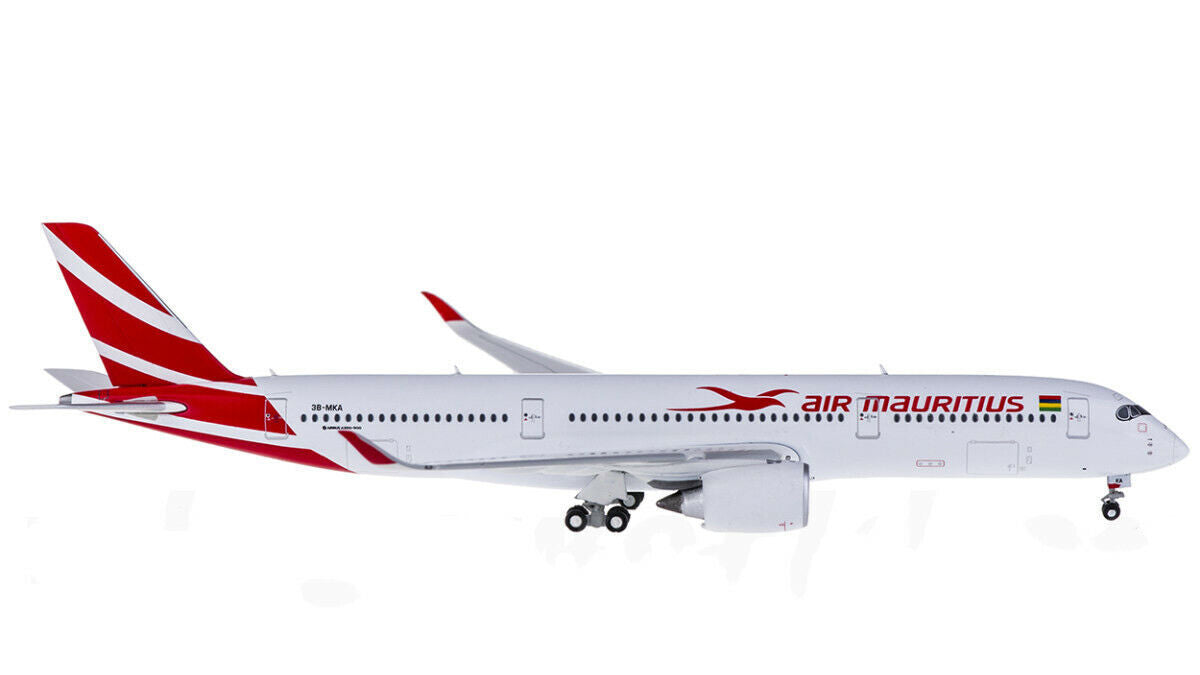 1:400 GeminiJets Air Mauritius AIRBUS A350-900 Passenger Airplane Diecast Model
