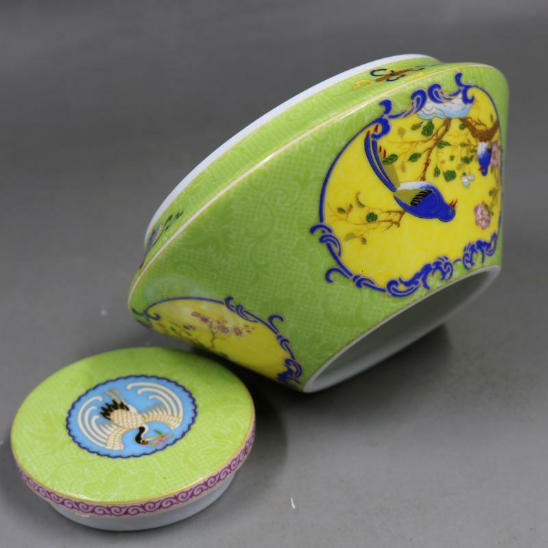 5.43"Chinese Green Enamel Porcelain Qing Yongzheng Flower Bird Design Tea Caddy