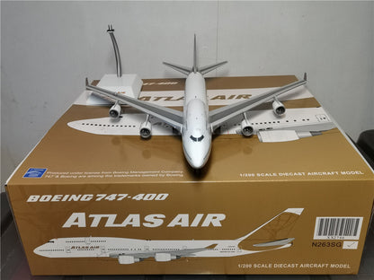 1:200 JC Wings ATLAS AIR B747-400 Passenger Airplane Diecast Aircraft Model