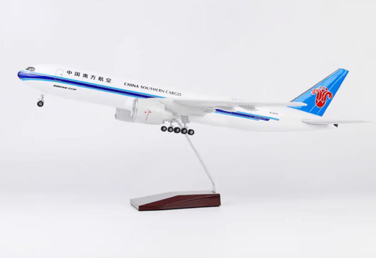 47CM 1:157 CHINA SOUTHERN CARGO BOEING 777F Airplane Landing Gears Resin Model