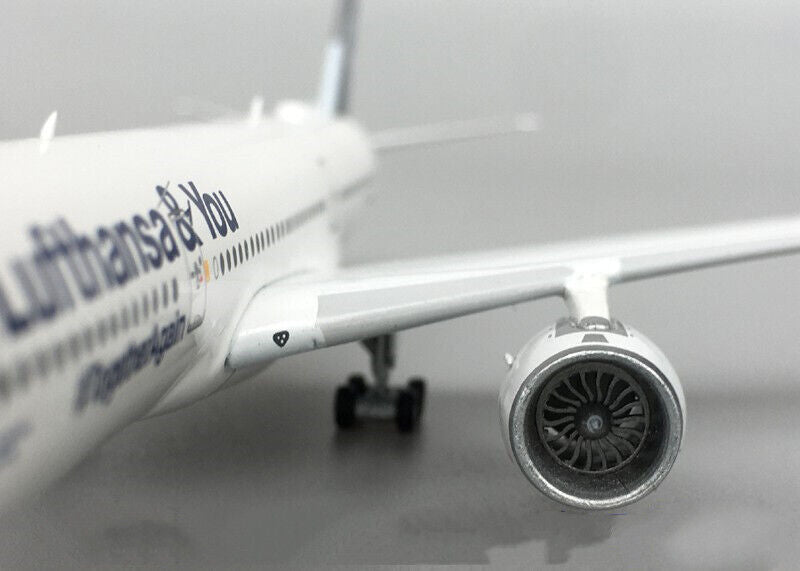 1:400 Aviation Lufthansa AIRBUS A350-900 Passenger Plane Diecast Aircraft Model