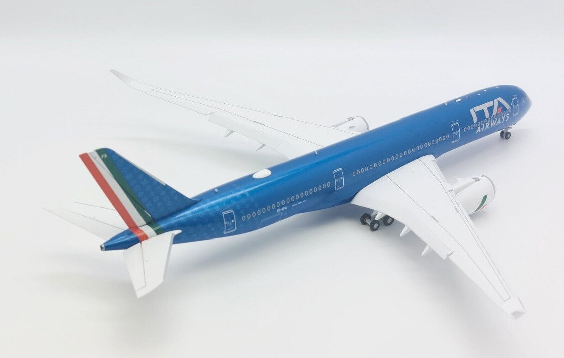 1:200 JC Wings ITA Airways AIRBUS A350-900XWB Flap Down Airplane Diecast Model