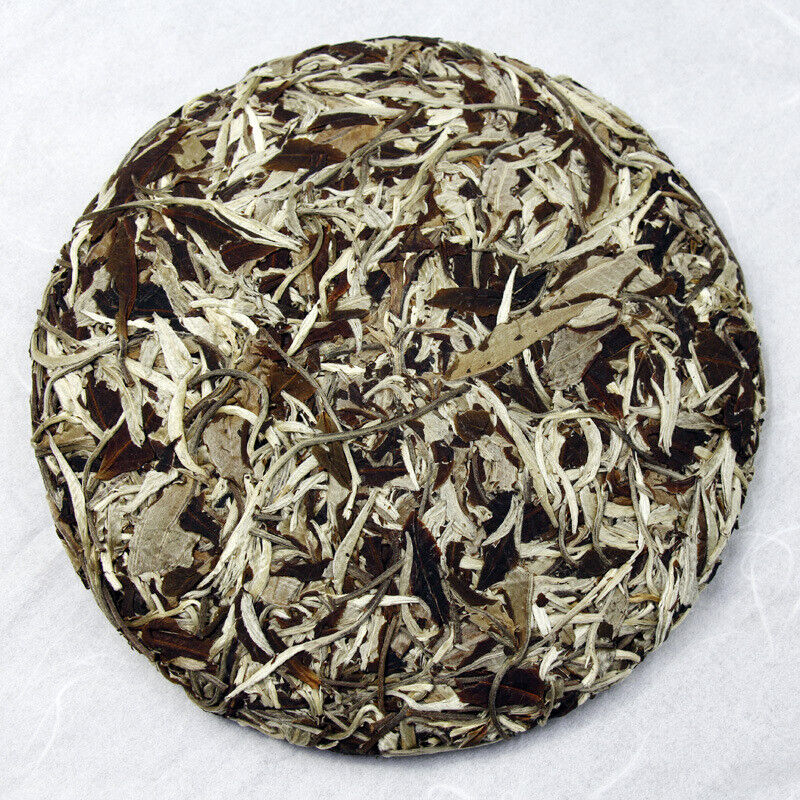 Yunnan Aged Pu'er Green Tea Healthy Drink 200g Moonlight White Pu-Erh Tea Cake