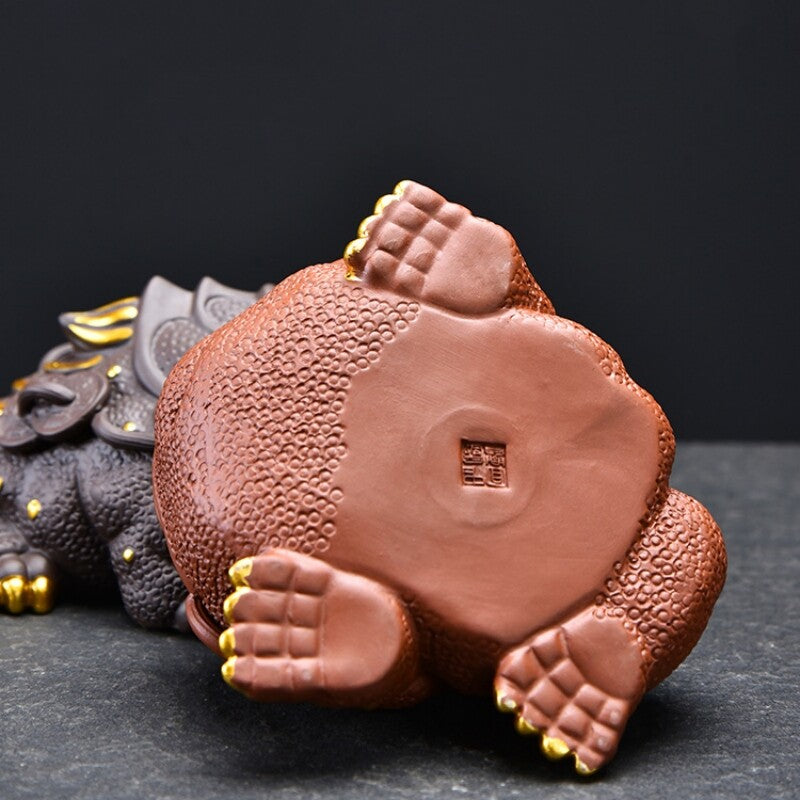 Wealthy Mascot Toad Statue Handmade Tea Pet Table Ornament Decoration Zisha Clay