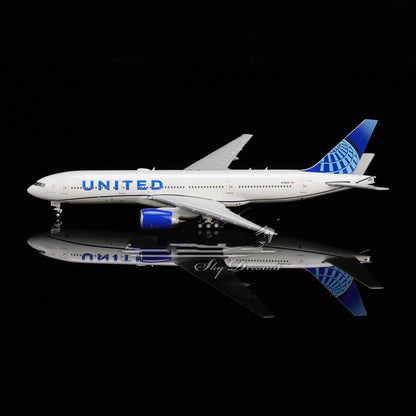 1:400 Geminijets United Airlines Boeing 777-200ER N798UA Airplane Diecast Model