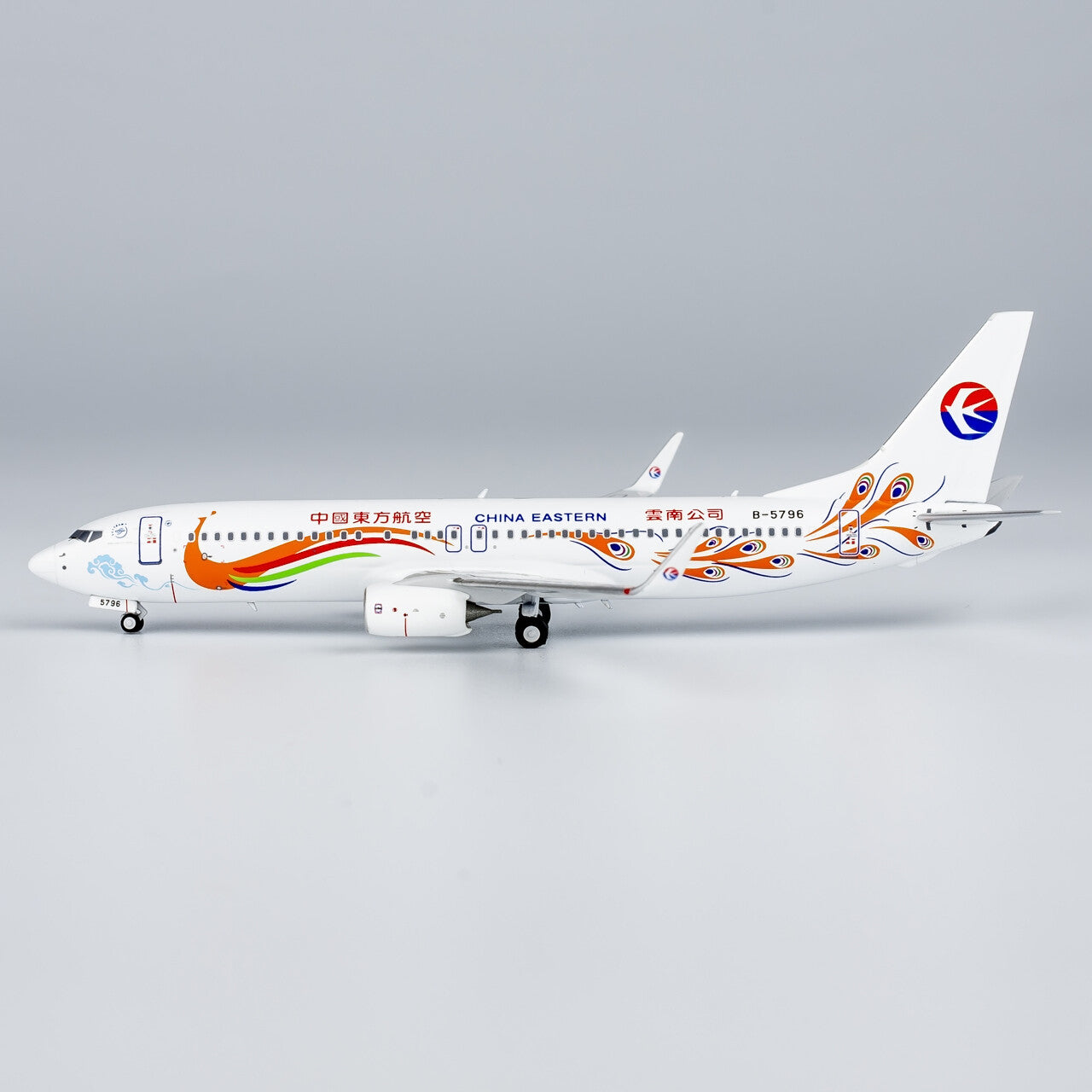 1:400 NG Model CHINA EASTERN BOEING 737-800 Passenger Aircraft Diecast Model