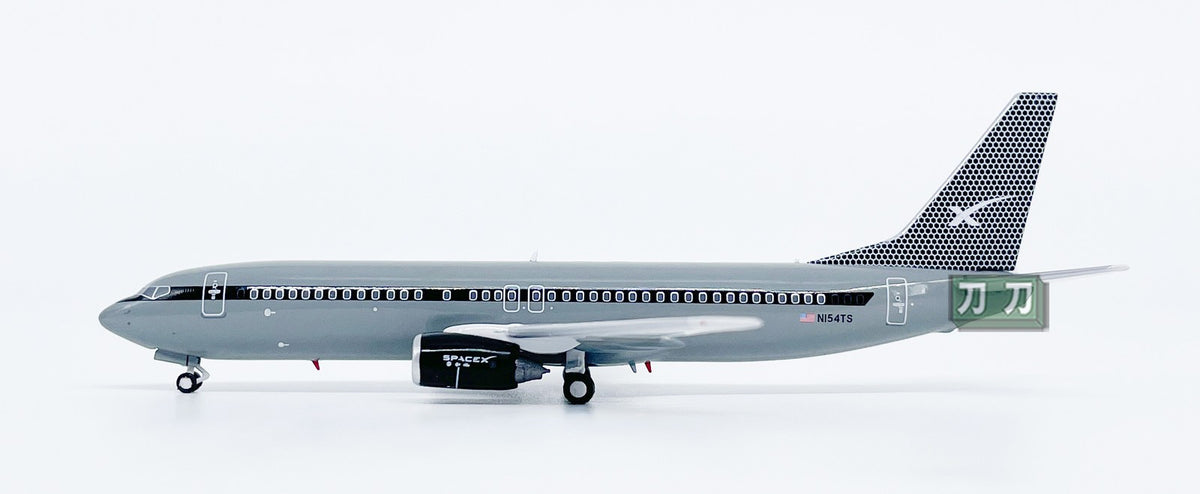 1:400 Panda SpaceX BOEING 737-800 Passenger Airplane Diecast Aircraft Model