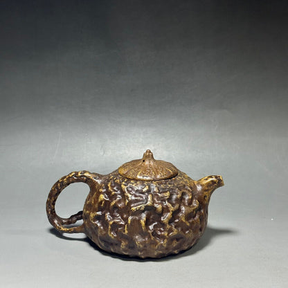 Chinese Yixing Zisha Clay Handmade Exquisite Teapot(供春壶 底款：蒋蓉)