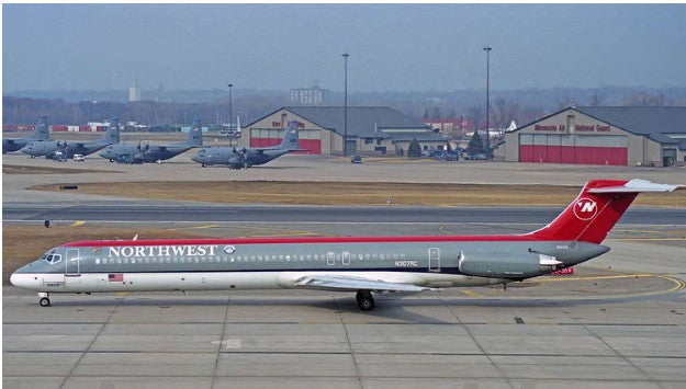 1:400 Phoenix Northwest Airlines MD-82 Airplane Diecast Aircraft Plane Model