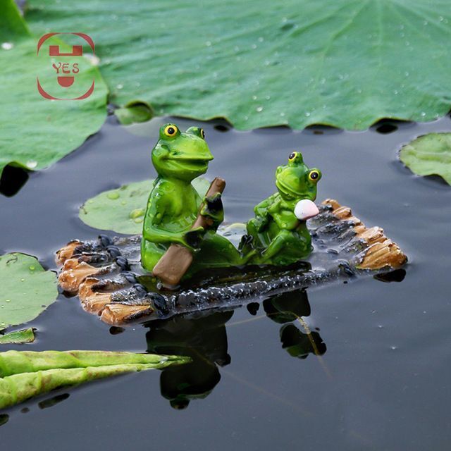 Frogs Statue Resin Floating Sculpture Desk Ornament Tank Garden Pond Decorations