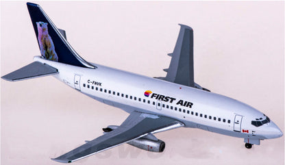 1:400 AeroClassics FIRST AIR BOEING 737-200 Passenger Airplane Diecast Model