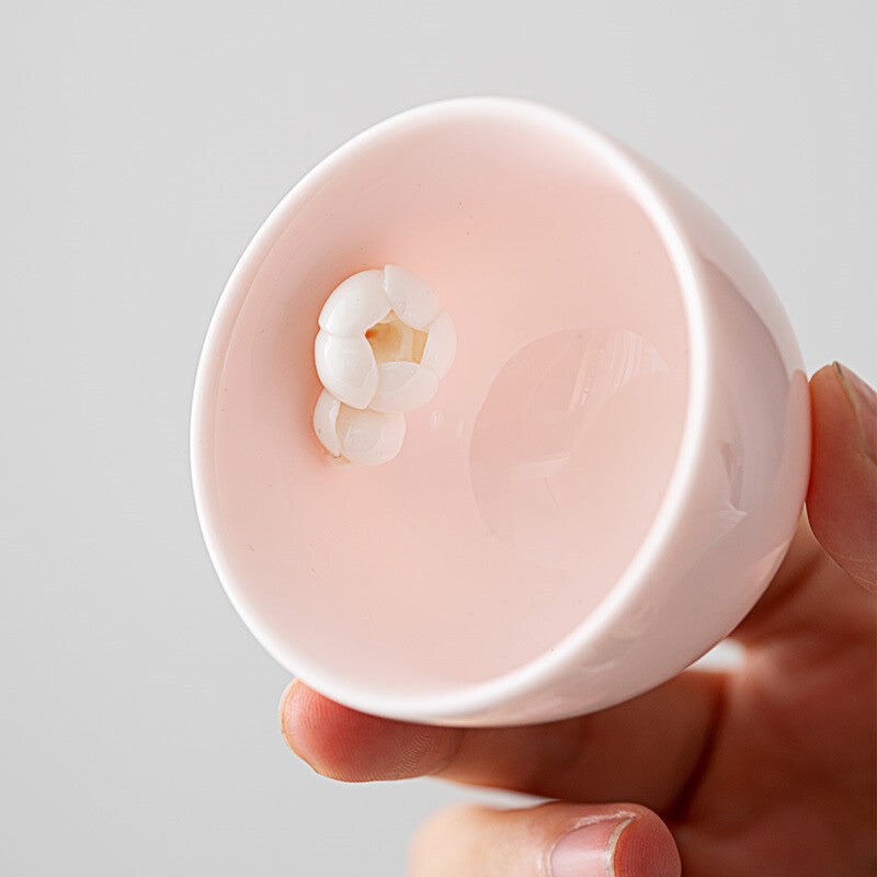 1PC Pink for Lady New Creative Floral Relief Porcelain Tea Cup Master Cup