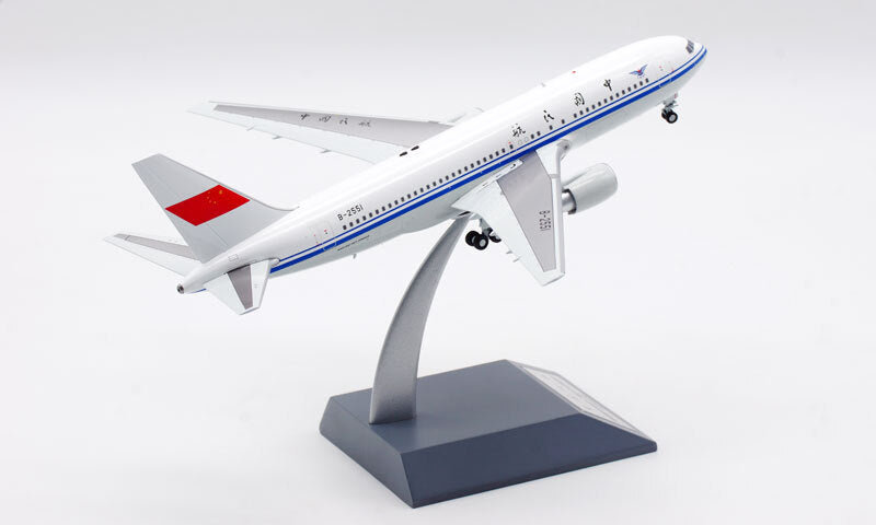 1:200 Aviation CAAC BOEING B767-200ER Passenger Airplane Diecast Plane Model