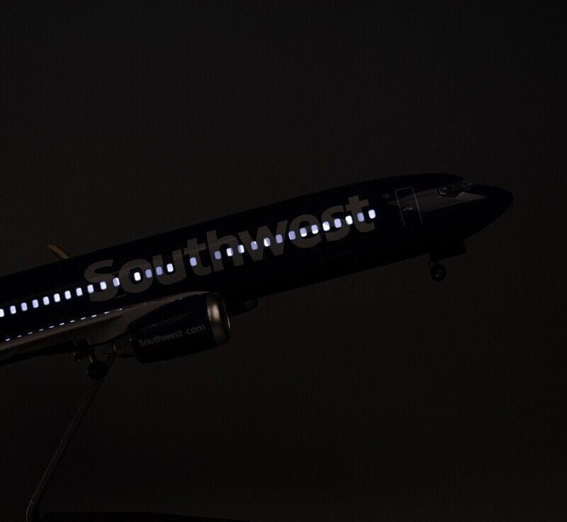 47CM Southwest BOEING 737-800 Airplane Led Sound-controlled Light Resin Model