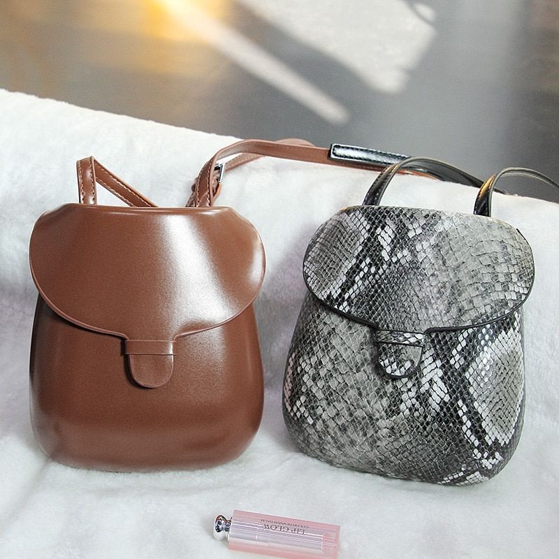 Vintage Messenger Bag Shoulder Purse Synthetic Leather Crossbody Bag 17*16*3 CM