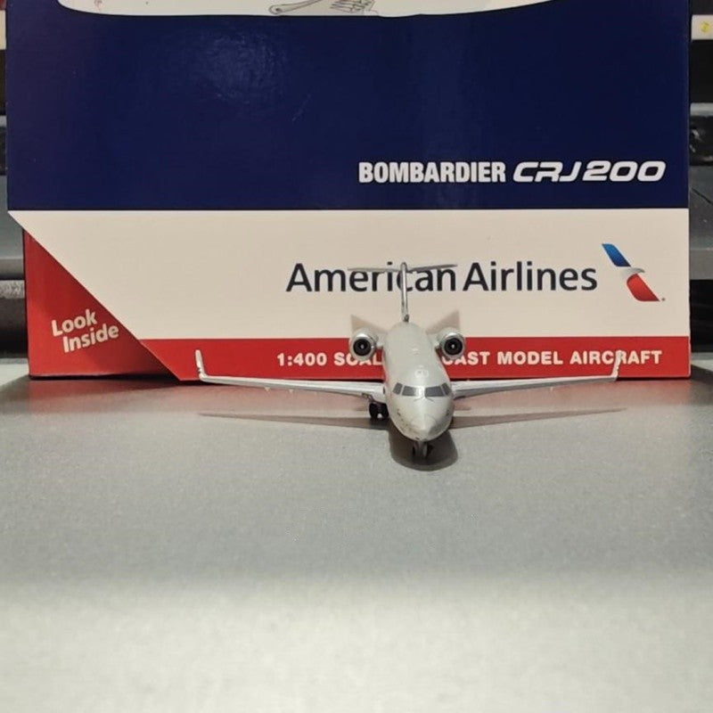 1:400 Geminijets American Airlines Bombardier CRJ200LR Airplane Diecast Model