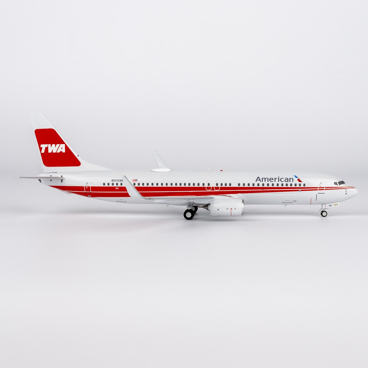 1:200 NGmodels American Airlines B737-800 Passenger Diecast Airplane Model