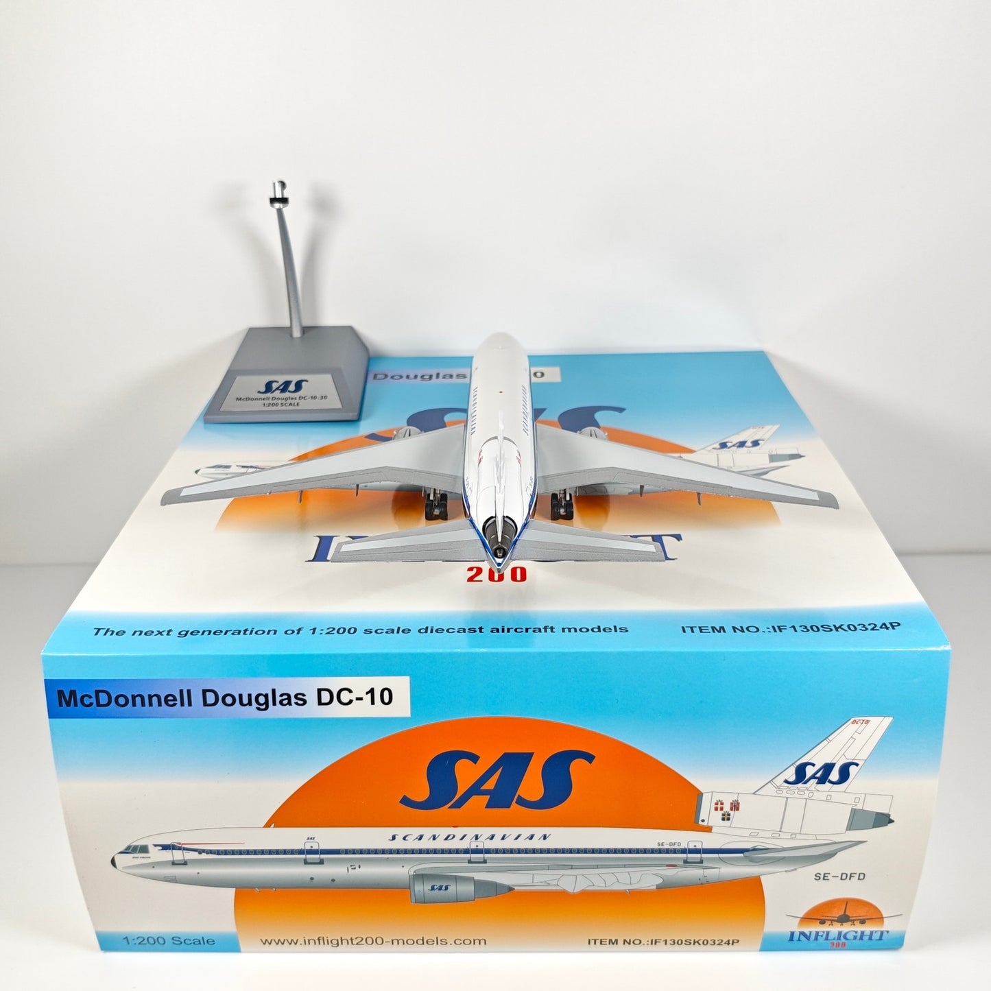 1:200 InFlight United DC-10 SE-DFD Passenger Airplane Diecast Plane Model