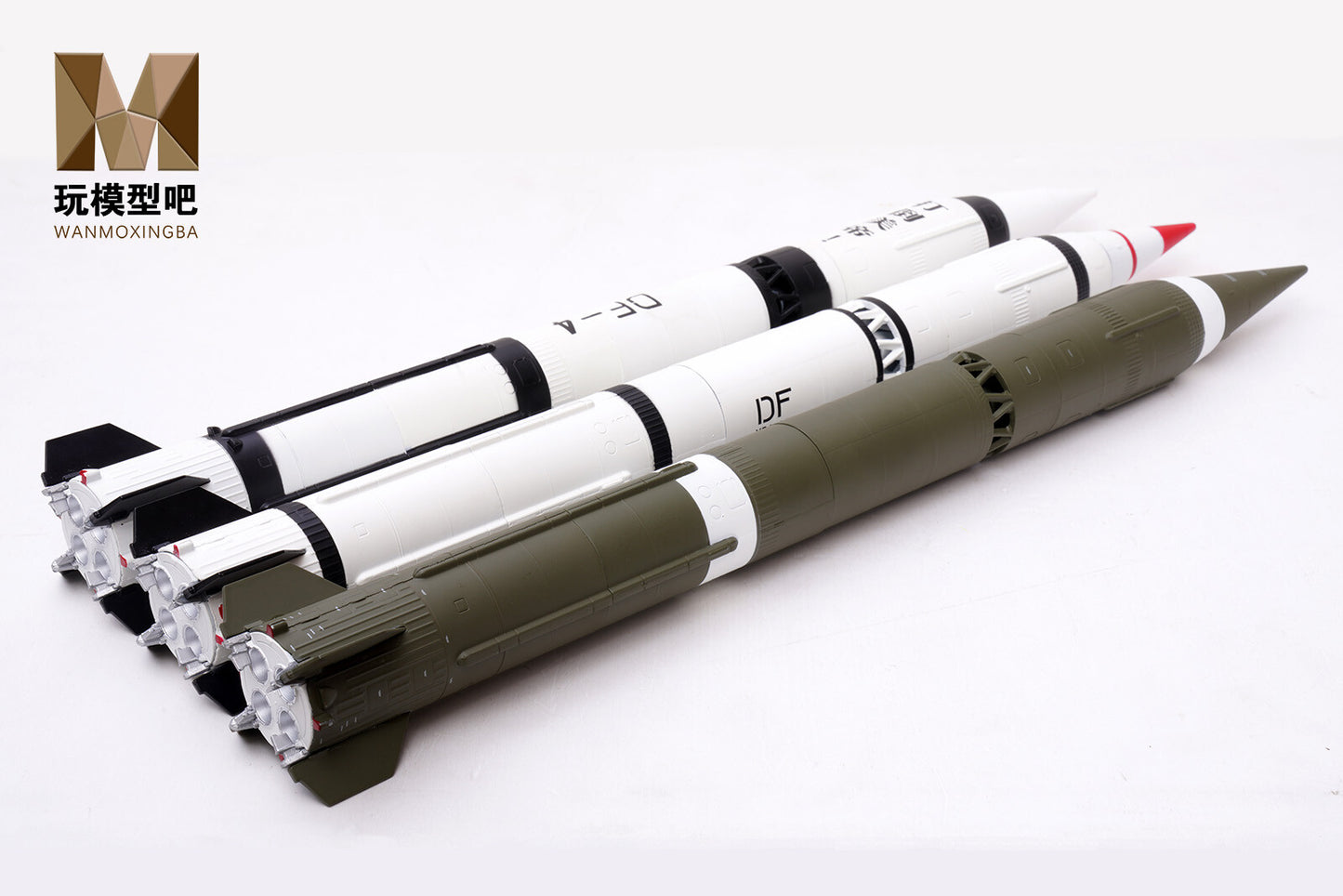 1/72 DF-4 Long Range Ballistic Missile Alloy Model