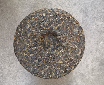 Lao Banzhang Puerh Raw Tea 357g Yunnan Seven Cakes Tea Iceland Ancient Trees