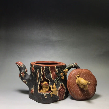 Chinese Yixing Zisha Clay Handmade Exquisite Teapot （五代封侯 底款：蒋蓉）