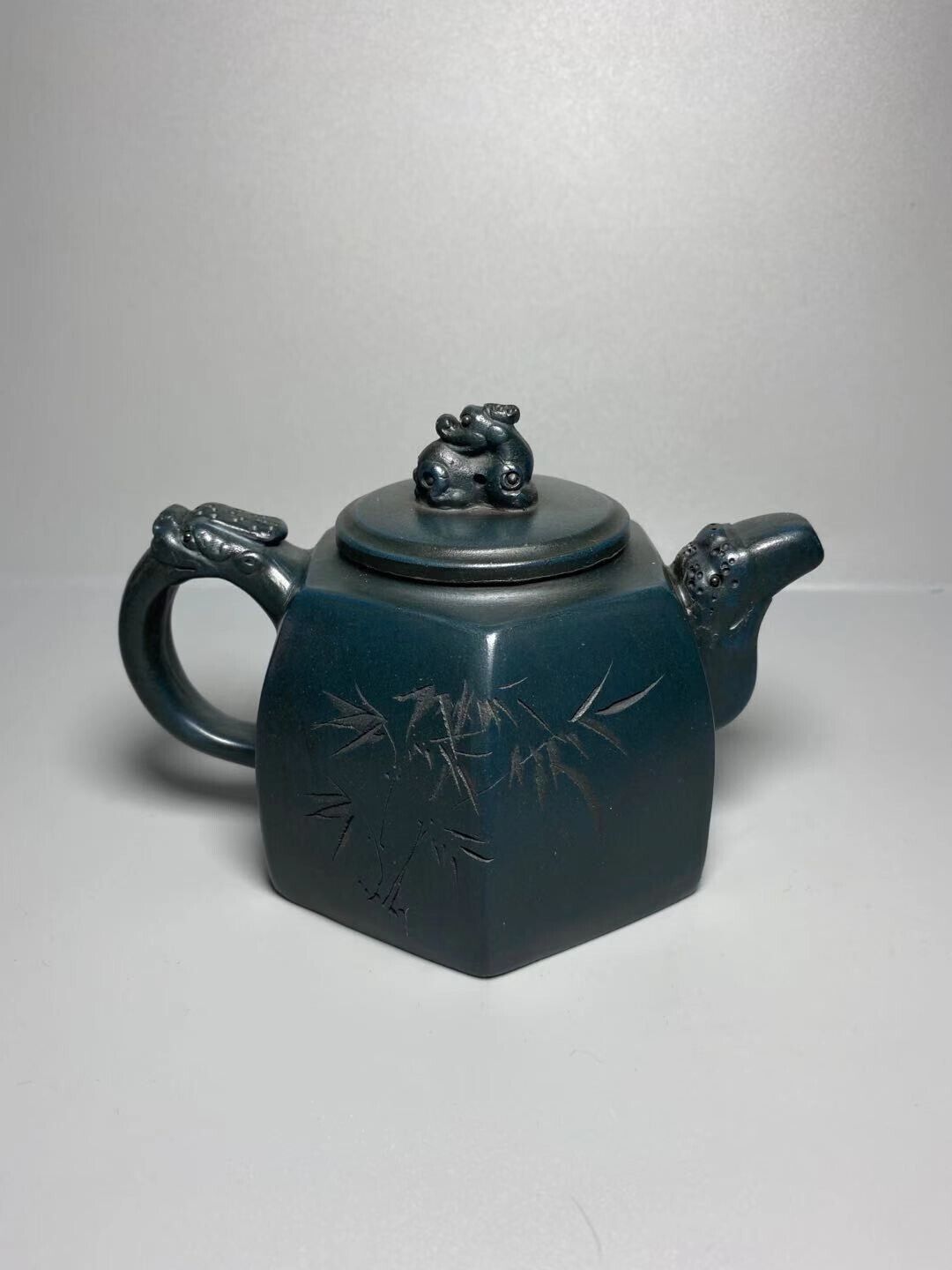 Chinese Yixing Zisha Clay Handmade Exquisite Teapot （六方龙壶 底款：尹益中）