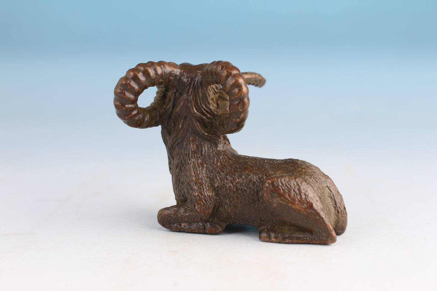 Chinese bronze sheep figure statue collectable netsuke gift tea pet decor