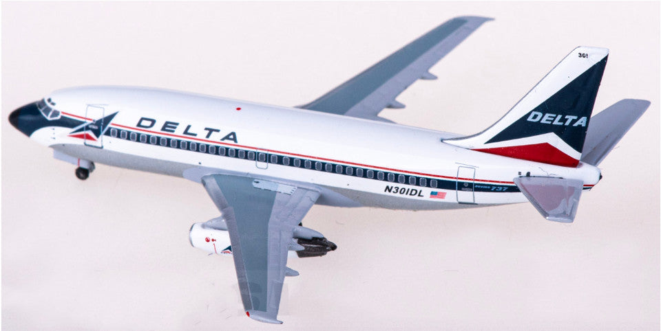 1:400 AeroClassics DELTA BOEING 737-200 Passenger Plane Diecast Aircraft Model