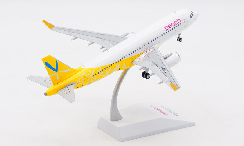 1:200 JC Wings Fly Peach to AMAMI AIRBUS A320 Airplane Diecast Aircraft Model