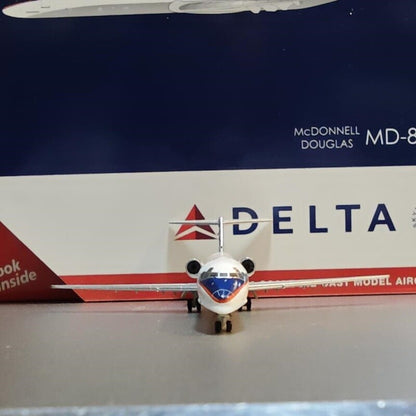 1:400 Geminijets Delta Air Lines McDonnell Douglas MD-88 Airplane Diecast Model