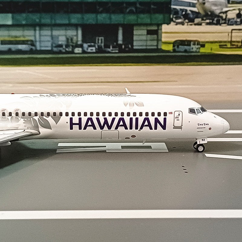 1:200 Geminijets Hawaiian Airlines B717-200 Passenger Airplane Diecast Model