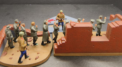 1/72 War II German prisoners and Soviet soldiers handpainted model