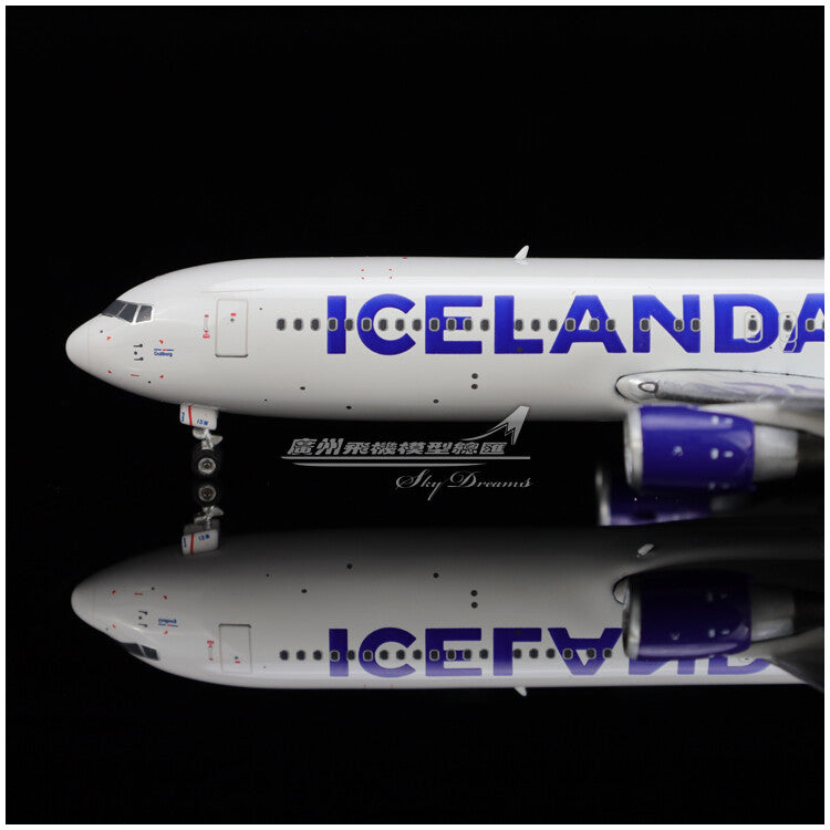 1:400 Phoenix ICELANDAIR BOEING 767-300ER Airplane Plane Diecast Aircraft Model