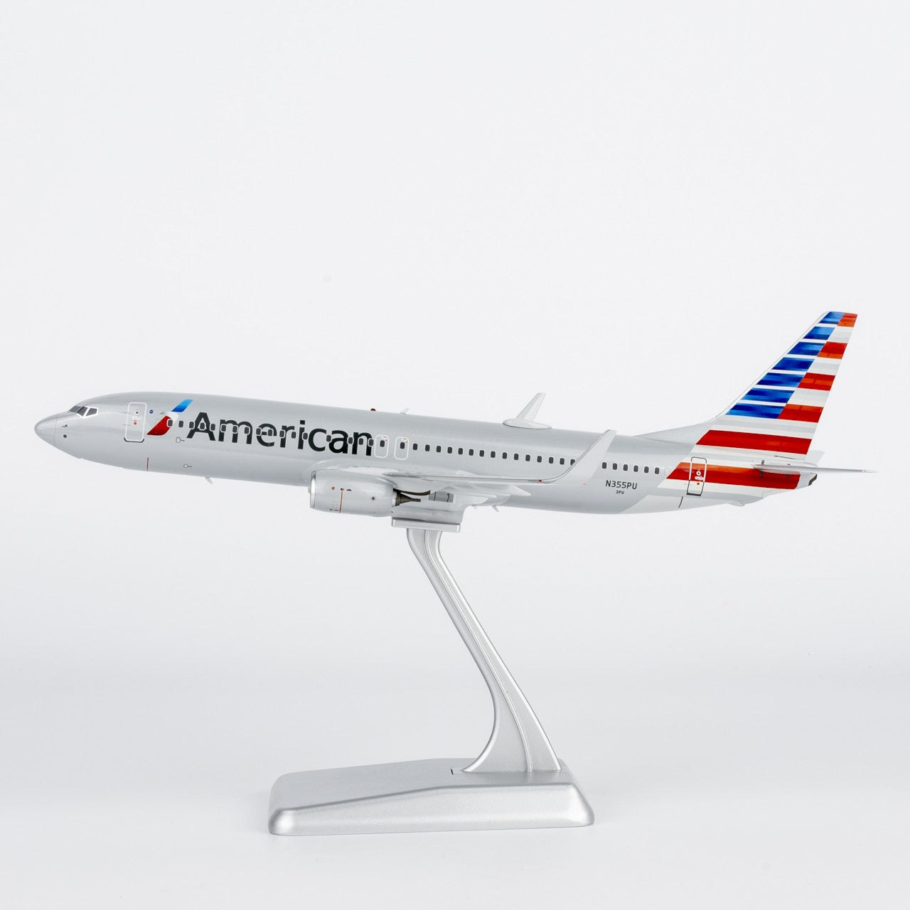 1:200 NGmodels American Airlines Boeing 737-800 Passenger Diecast Airplane Model