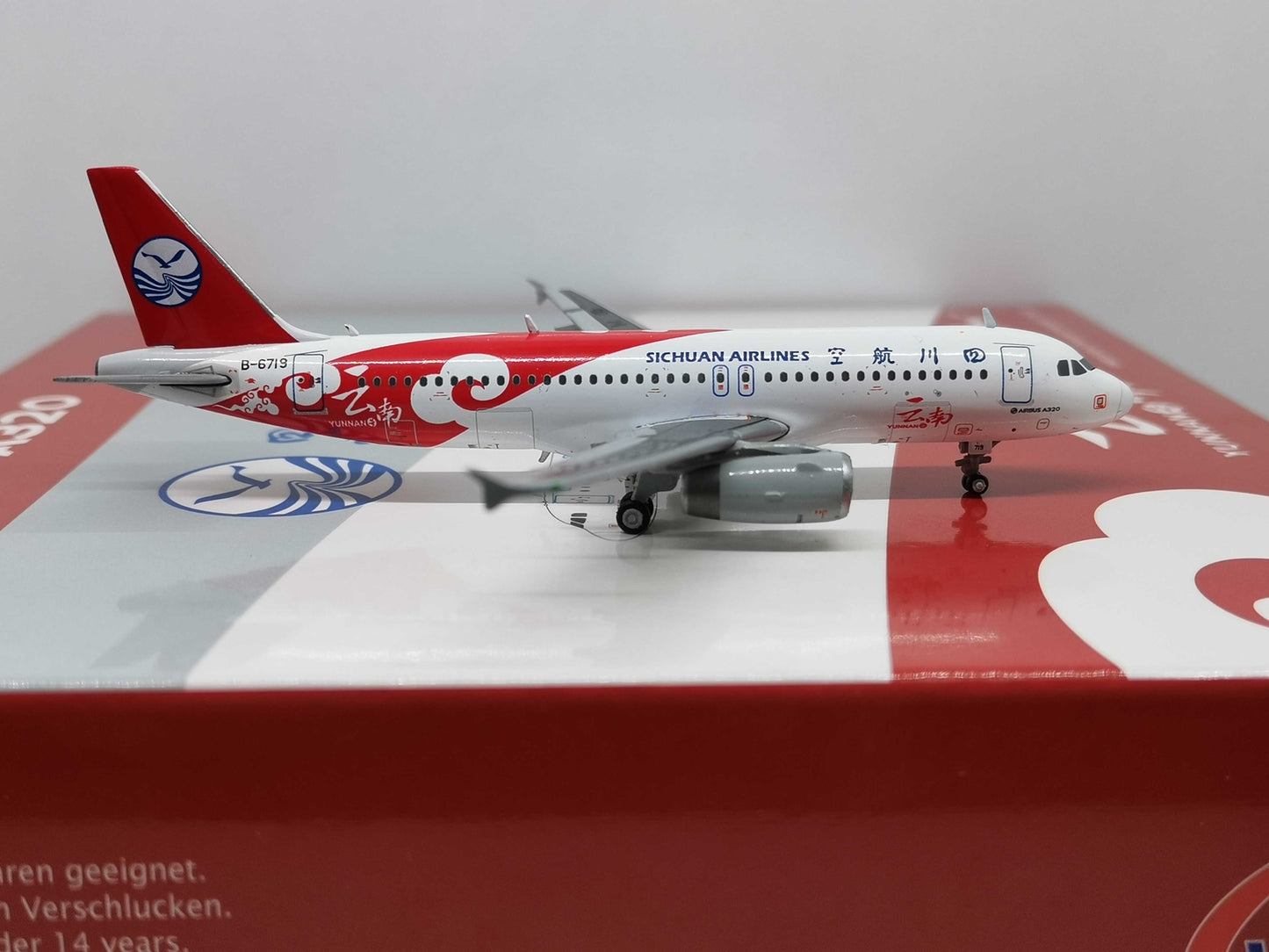 1:400 JC Wings SICHUAN AIRLINES A320 Passenger Airplane Diecast Aircraft Model