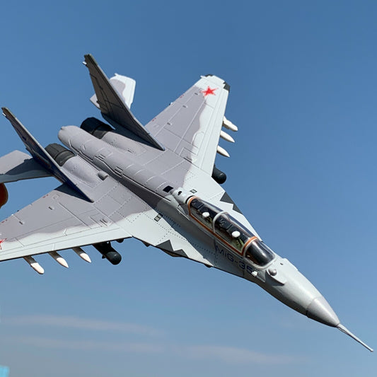 1/100 Russian Mig-35 Fulcrum Fighter Aircraft Grey Colour Metal + Plastic Model