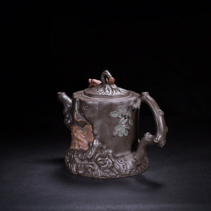 Chinese Yixing Zisha Clay Handmade Exquisite Teapot（卧虎藏龙 底款：顾景舟）