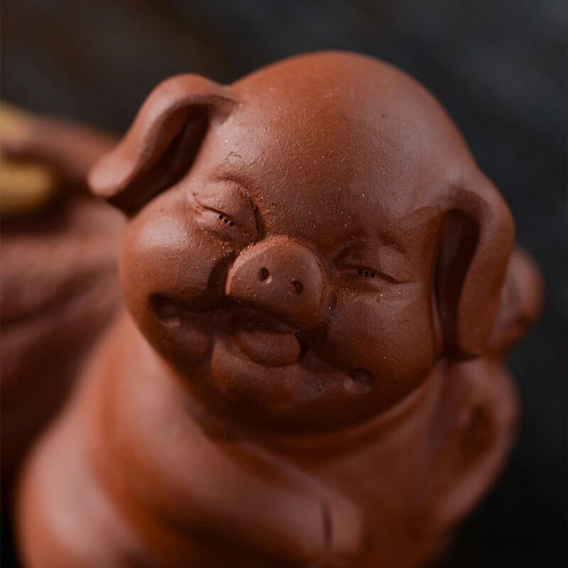 Yixing Purple Clay Tea Pet Lucky Piglet Statue Ornaments Handmade Tea Figurine