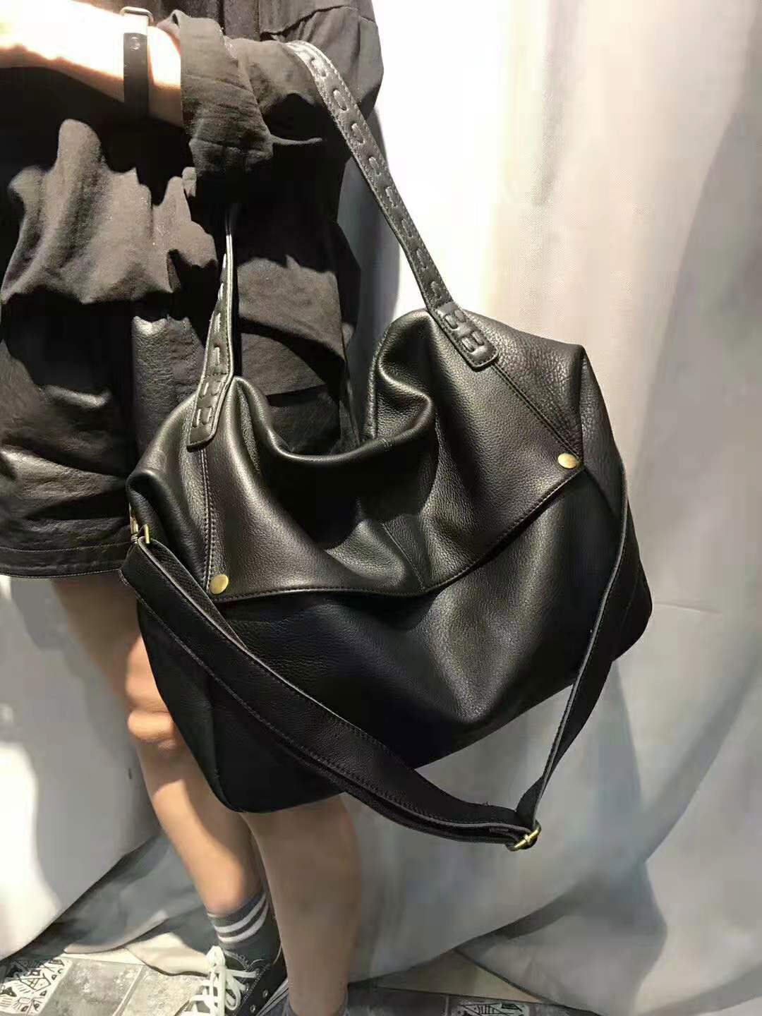 First Layer Cowhide Woven Bag is a One-Shoulder Cross-slung Bag for Women
