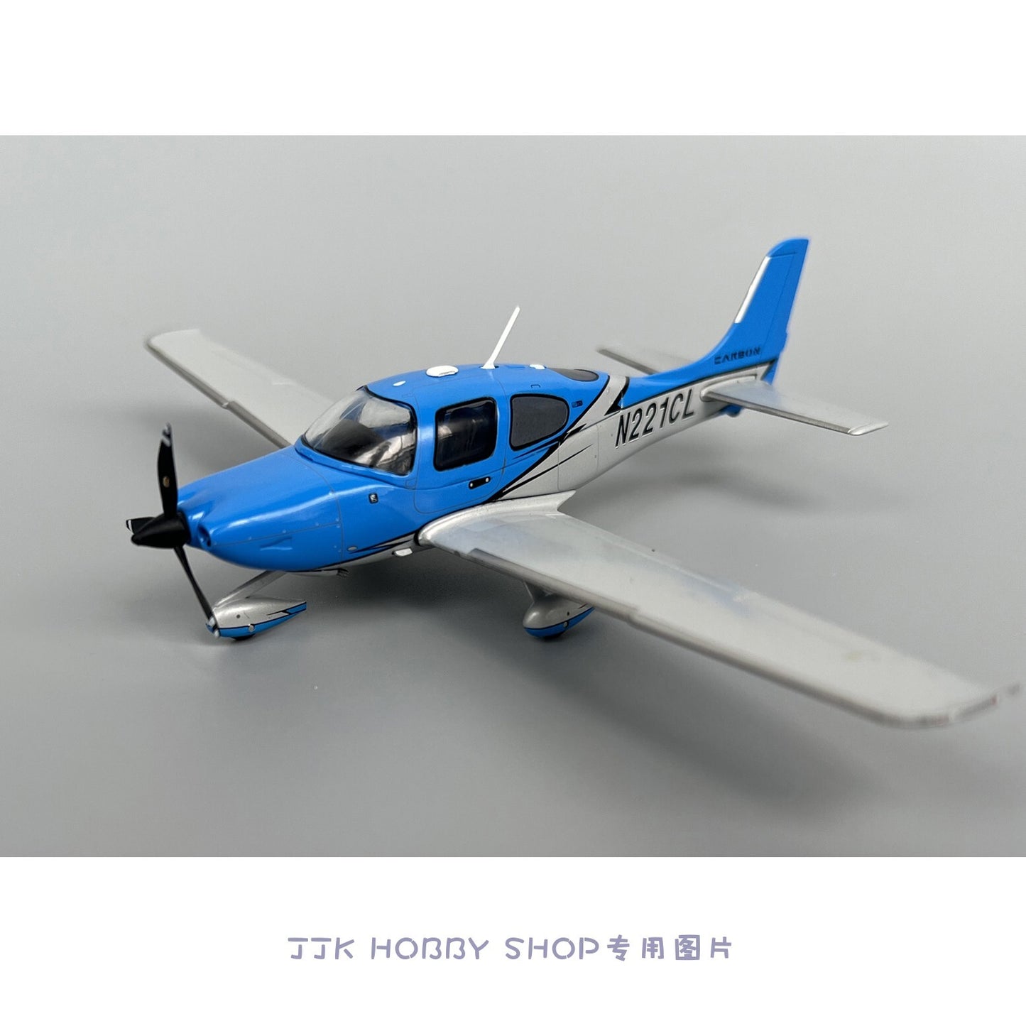 1:72 Geminijets Cirrus SR22T G6 GTS Carbon Passenger Airplane Diecast Model