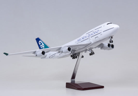 1:150 47CM AIR NEW ZEALAND BOEING 747-400 Airplane Landing Gear Resin Model