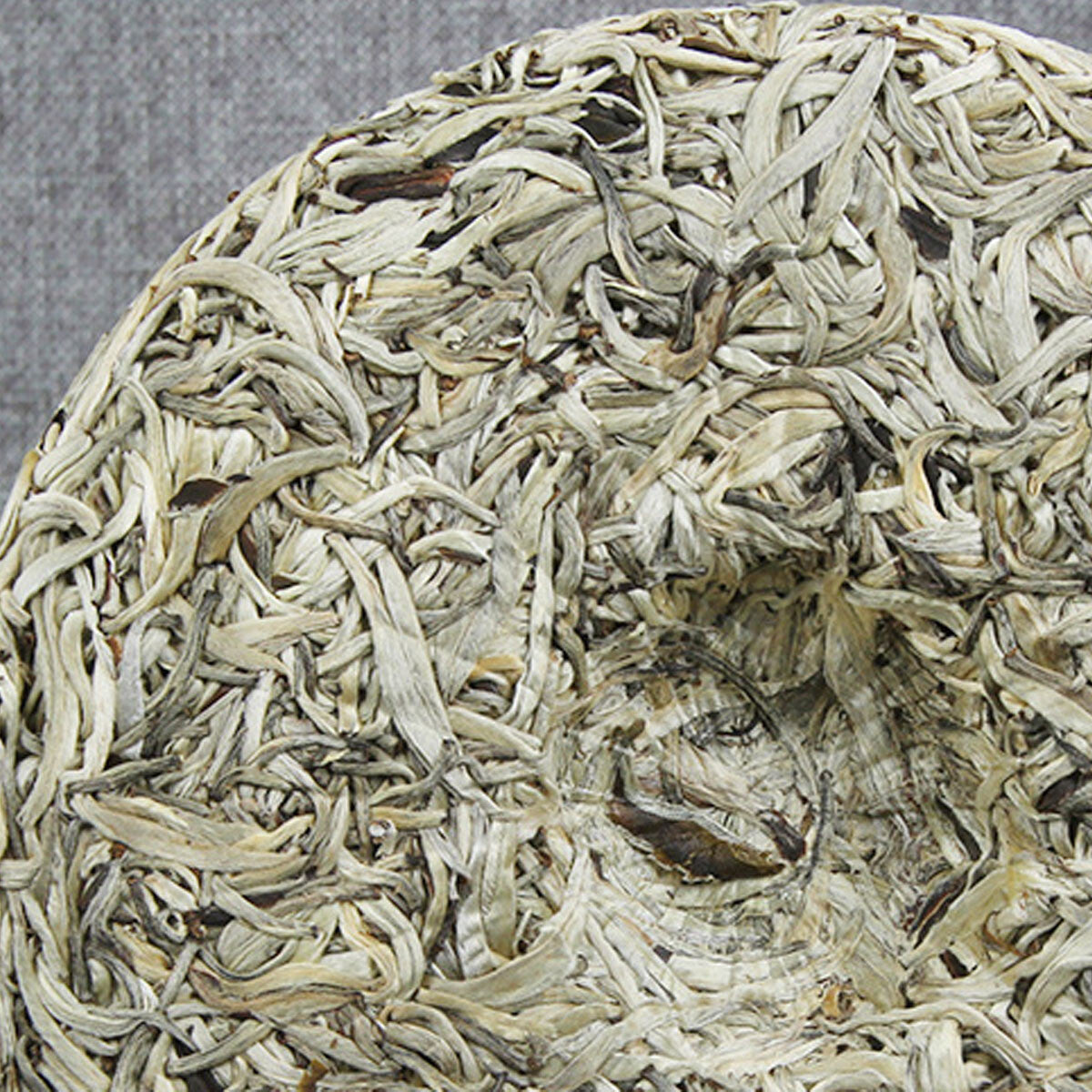 Single Bud Old Tea Ancient Tree White Silver Needle Healthy Care Cha Pu erh Tea