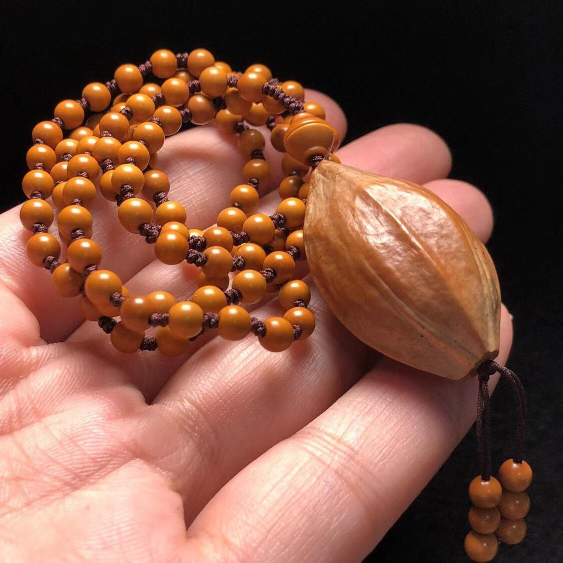Chinese Natural Olive Dentoliva Carved Buddha Beads Women Lotus Pendant Necklace