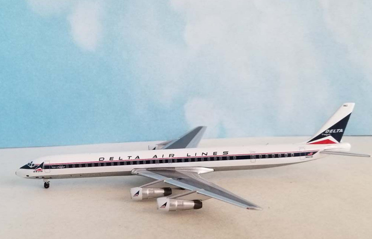 1:400 AeroClassics DELTA AIR LINES Douglas DC-8-61 Plane Diecast Aircraft Model