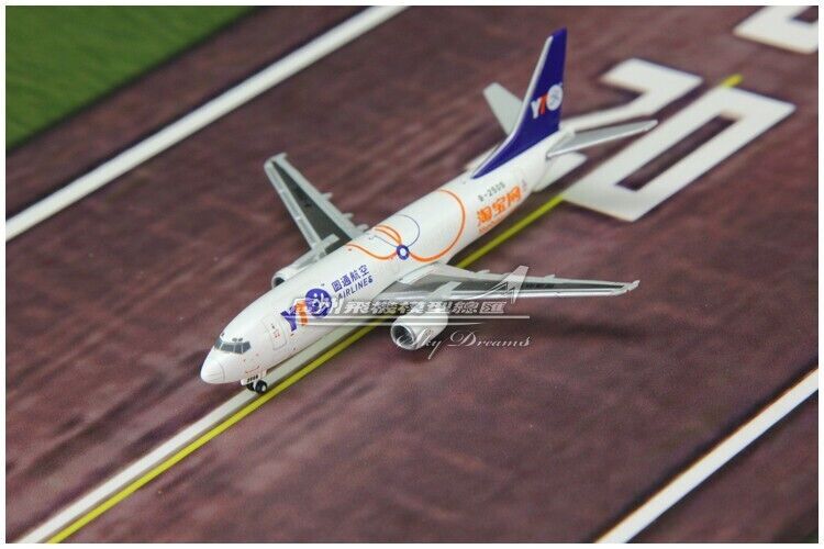 1:400 JC Wings YTO Airlines BOEING 737-300 Airplane Diecast Plane Aircraft Model